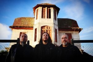 Noticias | Power trío In-Ad HomineM estrena primer LP: “Entre Fuego y Sombras”
