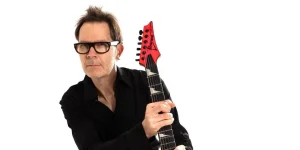 Cartelera | “WROC”, el curioso concepto detrás del regreso de Paul Gilbert a Chile