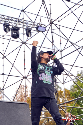 06CBD4D4-D6D5-4F35-AD9A-C12CE1C81DC5