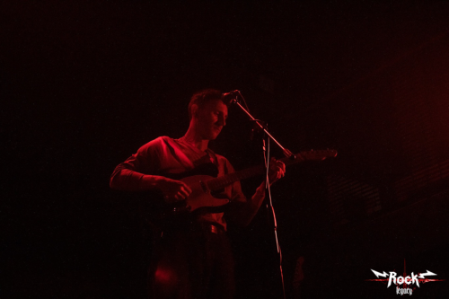 7BCA756E-F879-4129-B7AA-8DA512DCA3C2