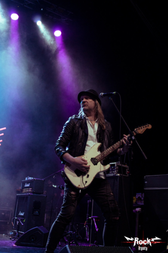 8C371C73-4E32-4CE6-8DD5-A1638EFEFB54