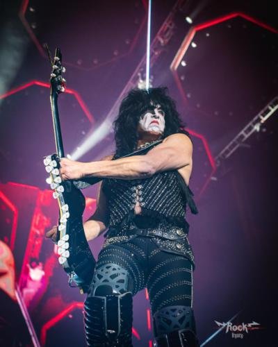 Kiss00046