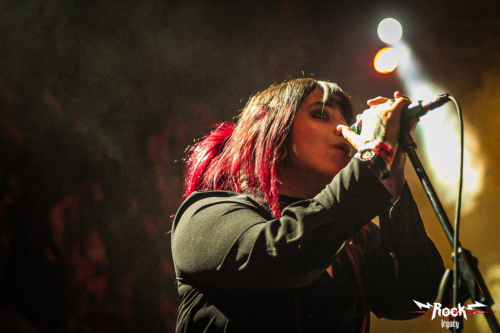 LOGO-VERTICAL-8 (1) (1) (1) (1)