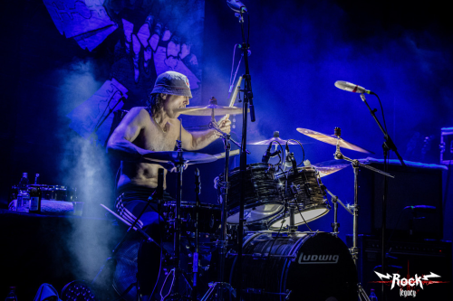 LOGO-VERTICAL.zip-12