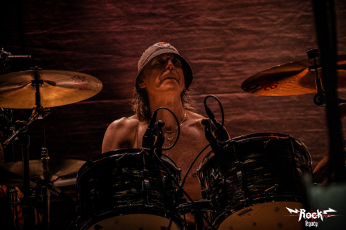 LOGO-VERTICAL.zip-7 (1) (1) (1) (1)